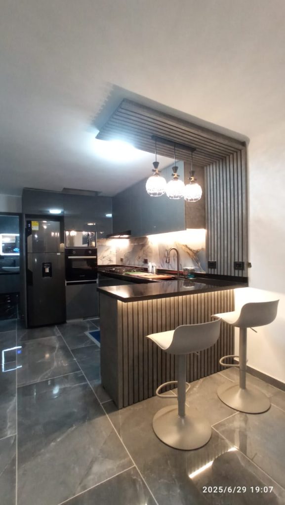 cocina integral y comerdor